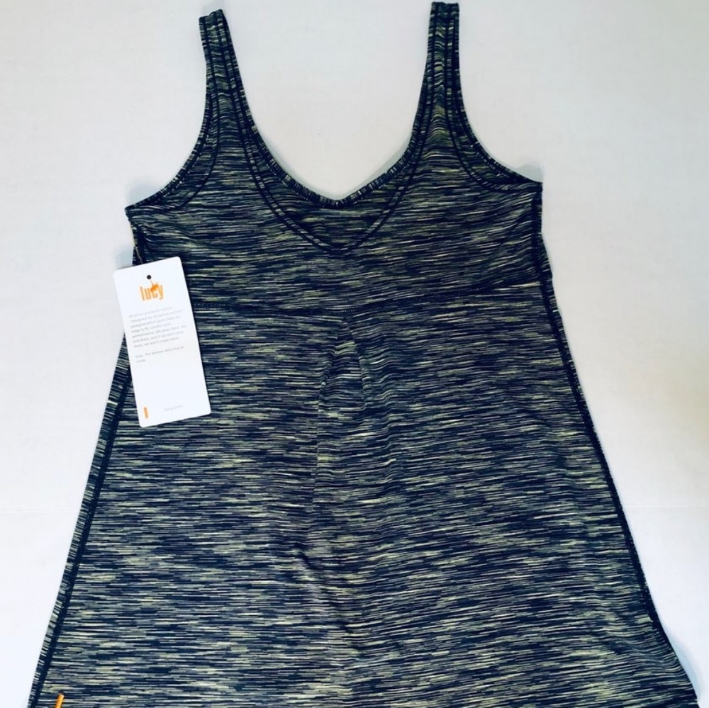 NWT Lucy Core Up Tunic Size Medium